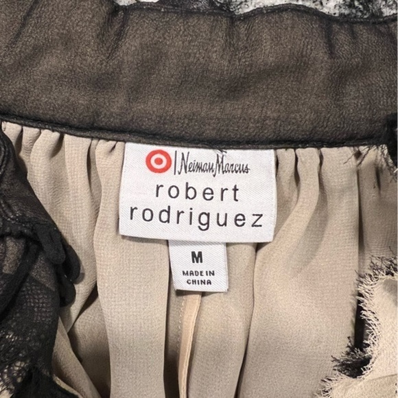 ROBERT RODRIGUEZ Neumann Marcus for Target sleeveless blouse with jabot collar - Picture 12 of 16